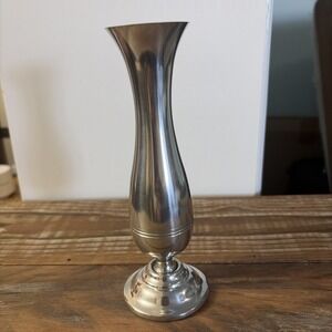 Vintage Stieff Pewter Bud Vase P 131 (2.25 in x 7 in tall)